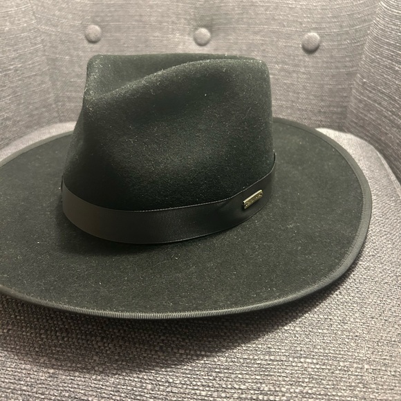 Black Wide-Brim Fedora Hat - Picture 6 of 9